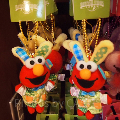 エルモうさ耳ストラップ