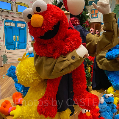 エルモの特大ぬいぐるみ