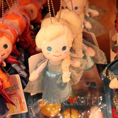 エルサぬいぐるみバッジ