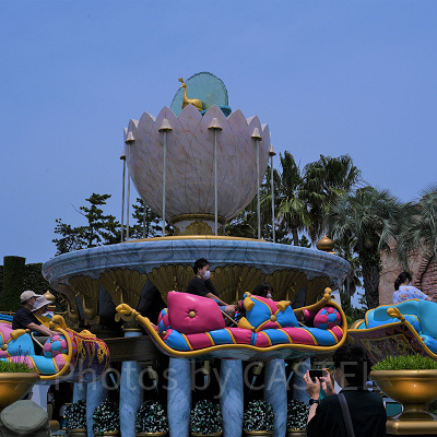 魔法の絨毯に乗って空中散歩を楽しもう