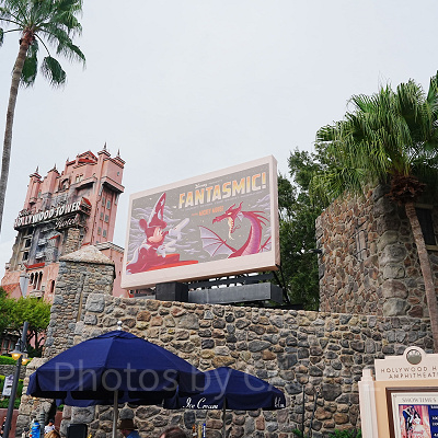 フロリダのファンタズミック看板