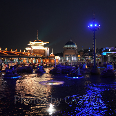 幻想的な夜のアクアトピア