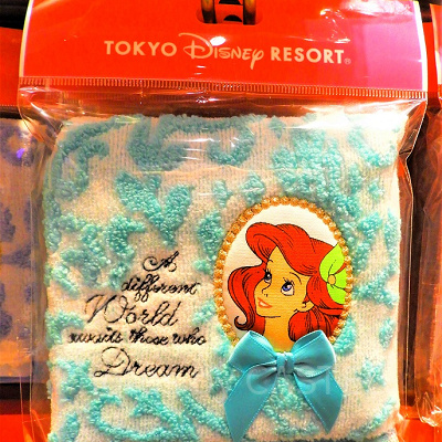 レース模様がフェミニン