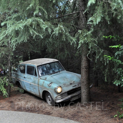 空飛ぶフォードアングリア／USJ
