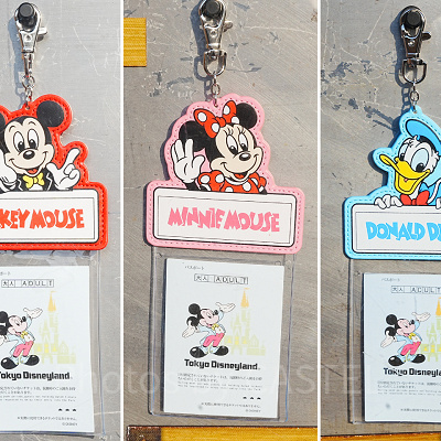 フロンティア・ウッドクラフトのカードホルダー