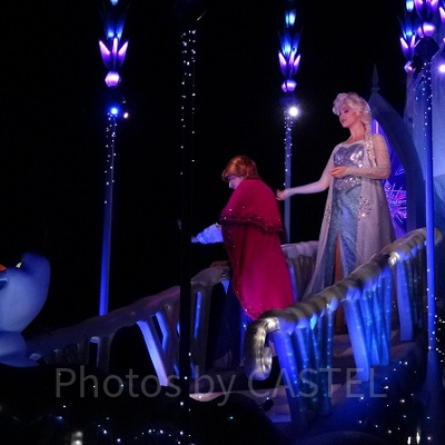 エレクトリカルパレードのアナ雪フロート