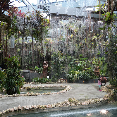 ガーデンズバイザベイ：フローラルファンタジー