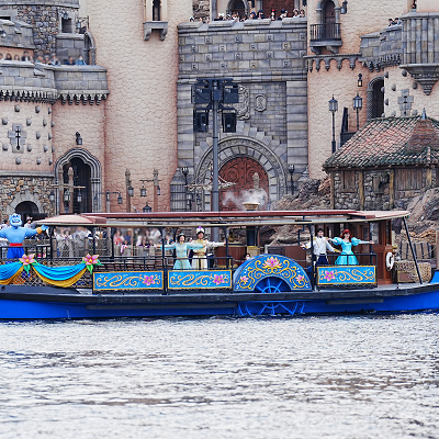 トランジットスチーマーラインに乗ったジーニーたち