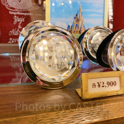 ガラス製のコンパクト