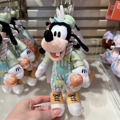 グーフィーぬいぐるみバッジ（2022年ディズニーイースターグッズ）