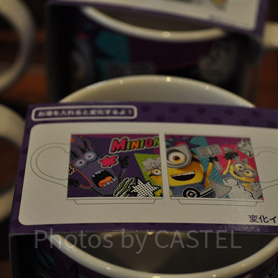 ハロウィンのミニオンマグカップ　絵柄変化イメージ