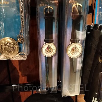 ハリーポッターのホグワーツ魔法学校の腕時計