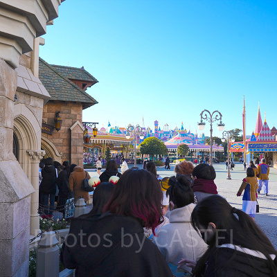 ホーンテッドマンション謎解き体験レポ：朝のキングダム・トレジャーは開店前から待機列が！