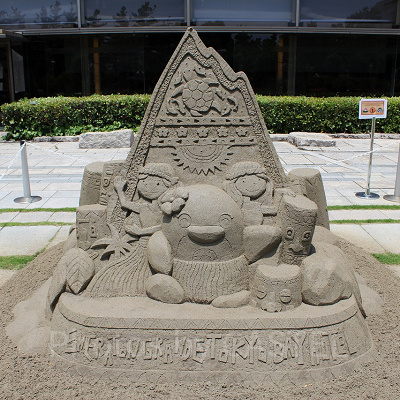 ハワイアンフェアのサンドアート。表と裏でデザインが違います