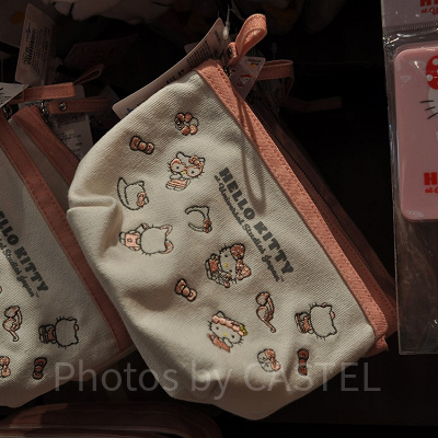 ハローキティ　キャンバスポーチ