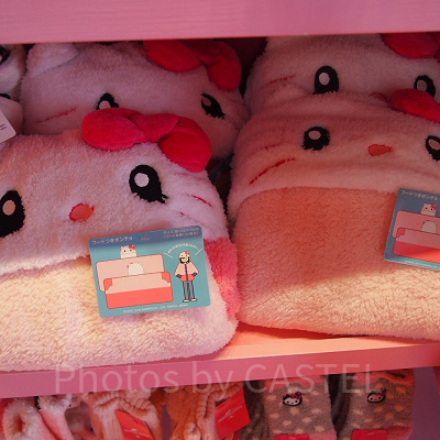 ハローキティフード付きポンチョ