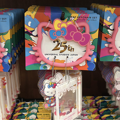 ハローキティキーチェーン＆ハンドストラップセット