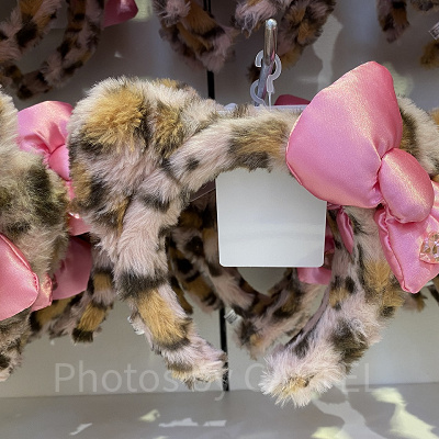 ハローキティ ヒョウ柄（ピンク）のカチューシャ