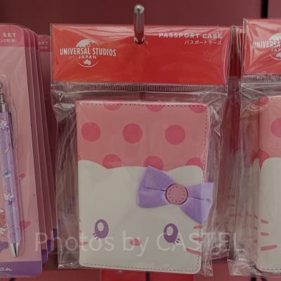 ハローキティのパスポートケース