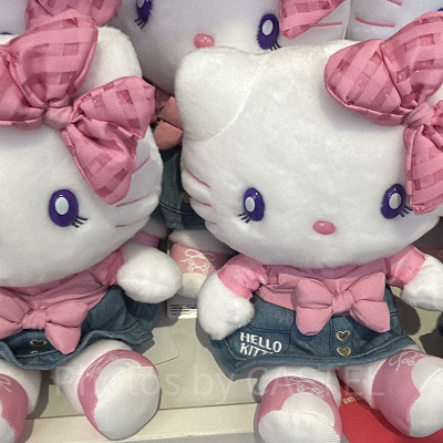 キティのぬいぐるみ
