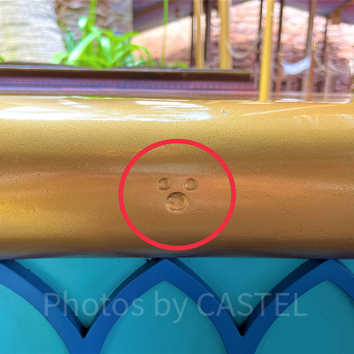 ジャスミンのフライングカーペットのスタンバイ列の隠れミッキー