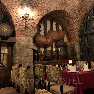 隠し部屋のワインセラー