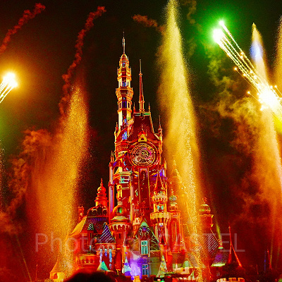 香港ディズニー夜のキャッスルショー：モーメンタス水も花火も出る