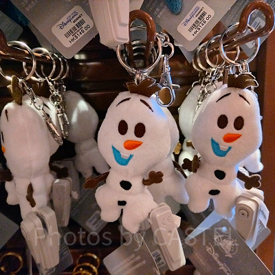 香港ディズニーアナ雪グッズ：オラフのマスコットキーチェーン