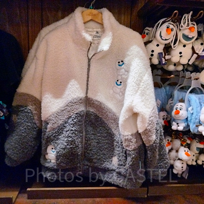 香港ディズニーアナ雪グッズ:スノーギースのボアコート