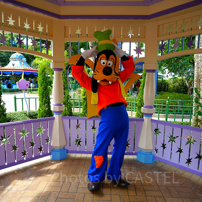 香港ディズニーのグリーティング：ファンタジーガーデンのグーフィー