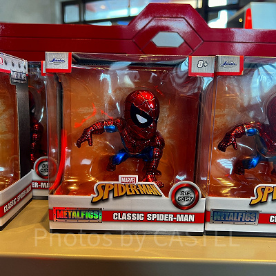 香港ディズニーマーベルグッズ:クラシック版スパイダーマンメタルフィギュア