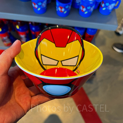 香港ディズニーマーベルグッズ：アイアンマンのプラスチック皿