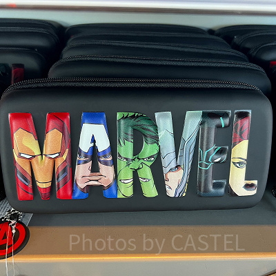 香港ディズニーマーベルグッズ：マーベルロゴのガジェットケース