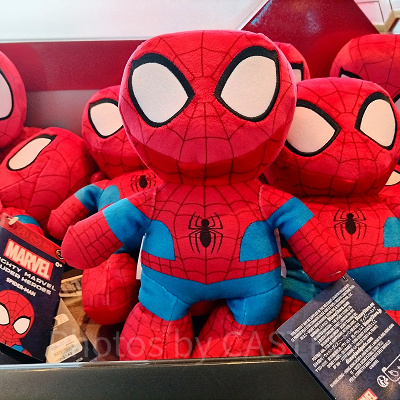 香港ディズニーマーベルグッズ:スパイダーマンのぬいぐるみ(S)