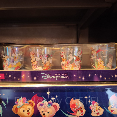 香港限定　ディズニー レア物⁉️香港ディズニー限定カーズ ミニカー プルバックカー
