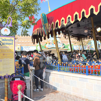 香港ディズニーランドのアトラクション:シンデレラ・カルーセル