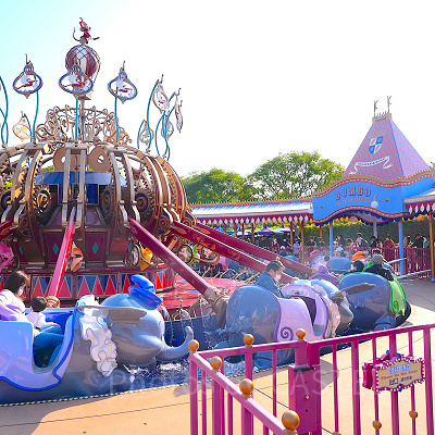 香港ディズニーランドのアトラクション：空飛ぶダンボ
