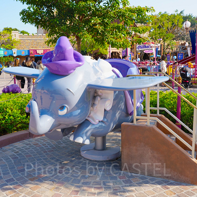 香港ディズニーランドのアトラクション：空飛ぶダンボ