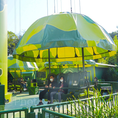 香港ディズニーランドのアトラクション：トイ・ソルジャー・パラシュート・ドロップ