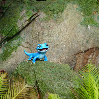 香港ディズニーのアナ雪エリア「ワールドオブフローズン」：サラマンダー（火の精霊）のブルーニも！