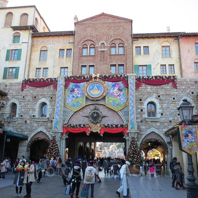 ディズニー・クリスマス期間中はどれだけ混雑する？