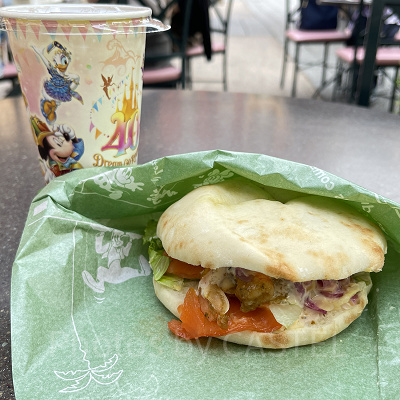 パークフードを食べ歩き