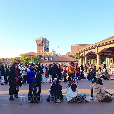 舞浜駅からディズニーシーへの行き方：ディズニーシーの入園ゲート