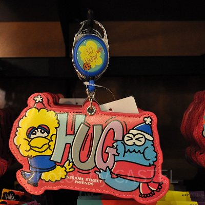 HUG ME!! HUG US!!のパスケース