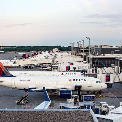 空路で行くなら長崎空港か福岡空港へ
