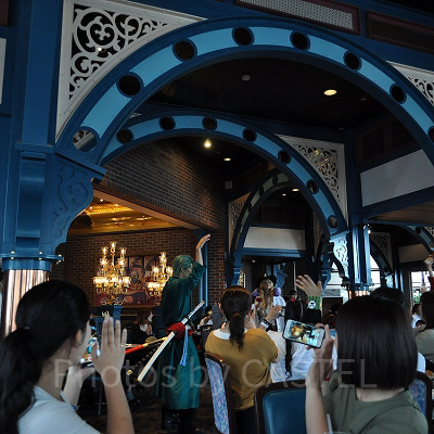 サンジの海賊レストラン店内の様子