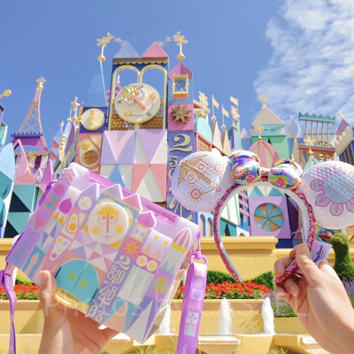 「イッツアスモールワールド」デザインのポップコーンバケット