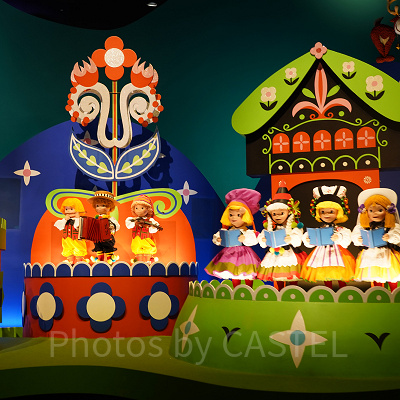 イッツ・ア・スモールワールドは比較的長めのアトラクション