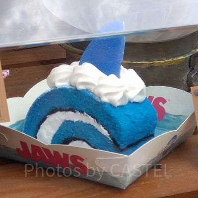 JAWSがくるぞ！～クリームソーダ・ロールケーキ～