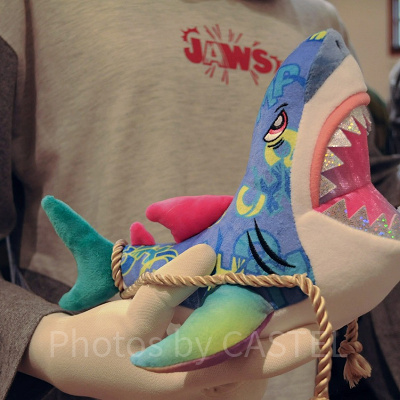 ジョーズぬいぐるみ